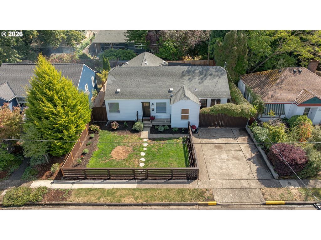 1228 Nw Cedar St, McMinnville