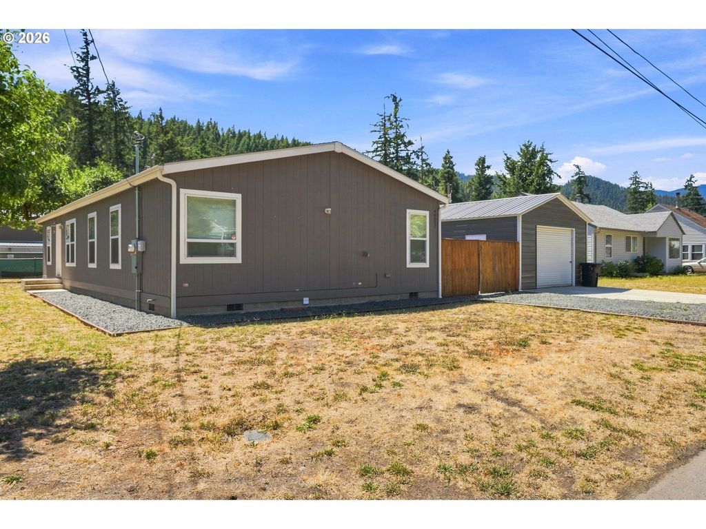 46852 Sunset Ave, Westfir
