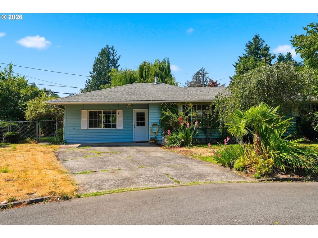 1321 Se 152nd Pl, Portland