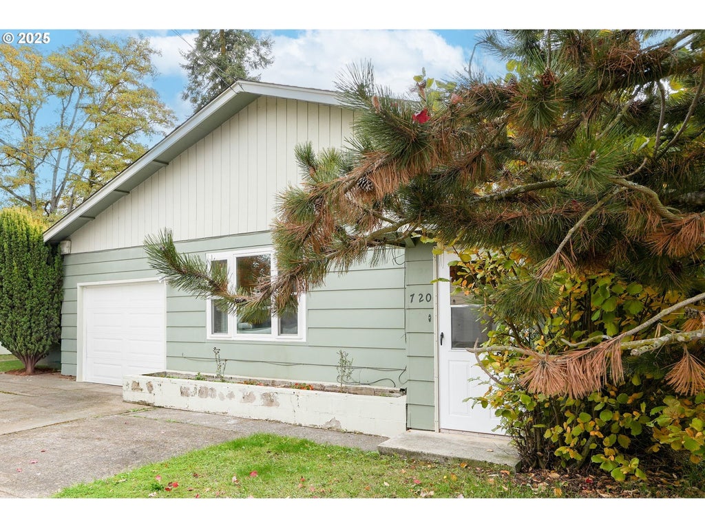 720 W Rose St, Lebanon