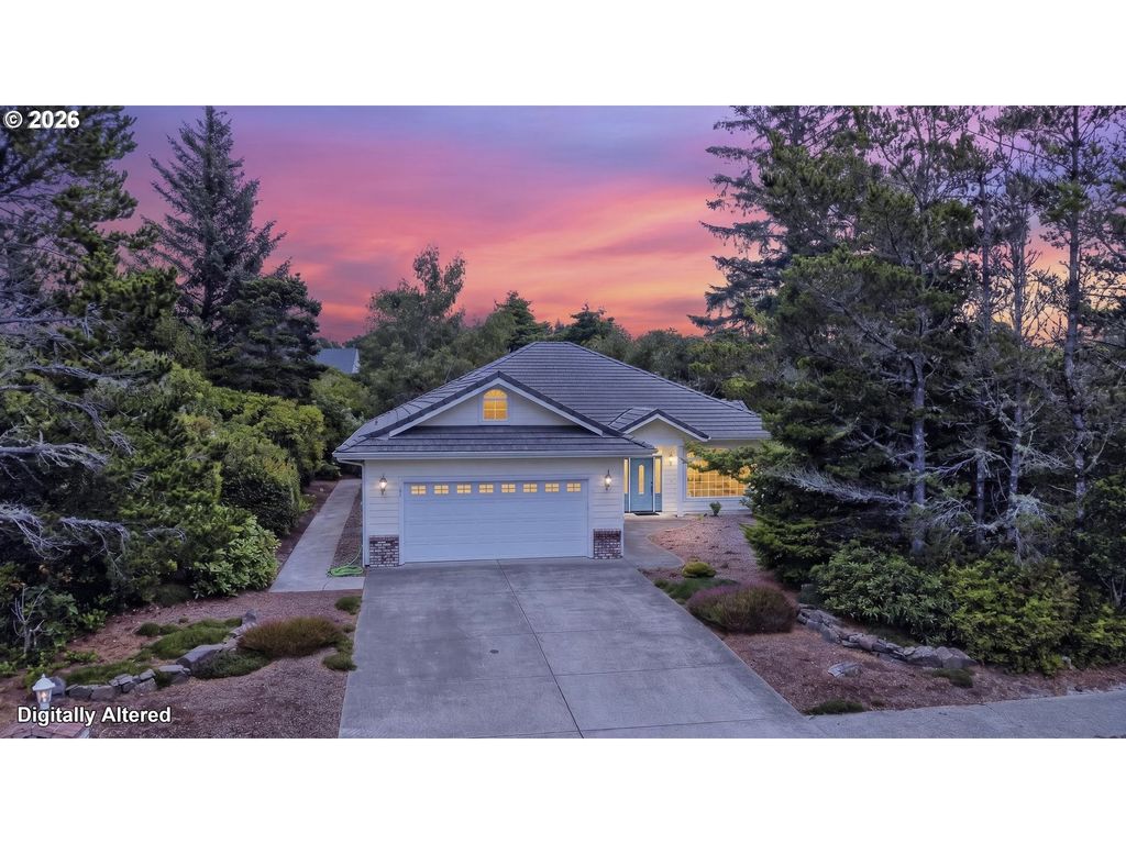 131 Shoreline Dr, Florence