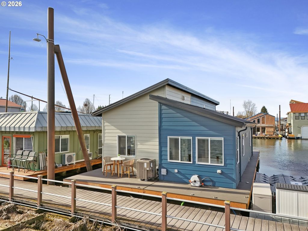 18989 Ne Marine Dr A6, Portland