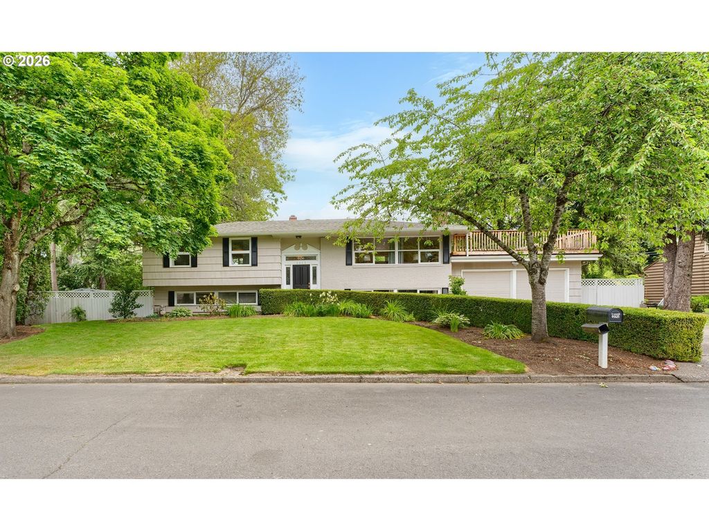 8925 Sw Caroline Dr, Portland