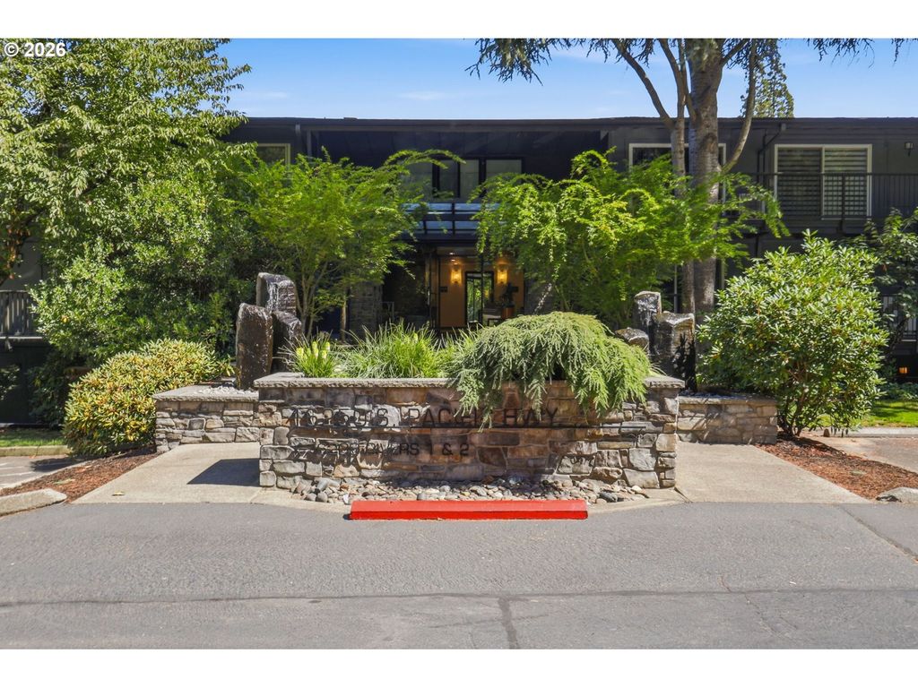 16250 Pacific Hwy 45, Lake Oswego