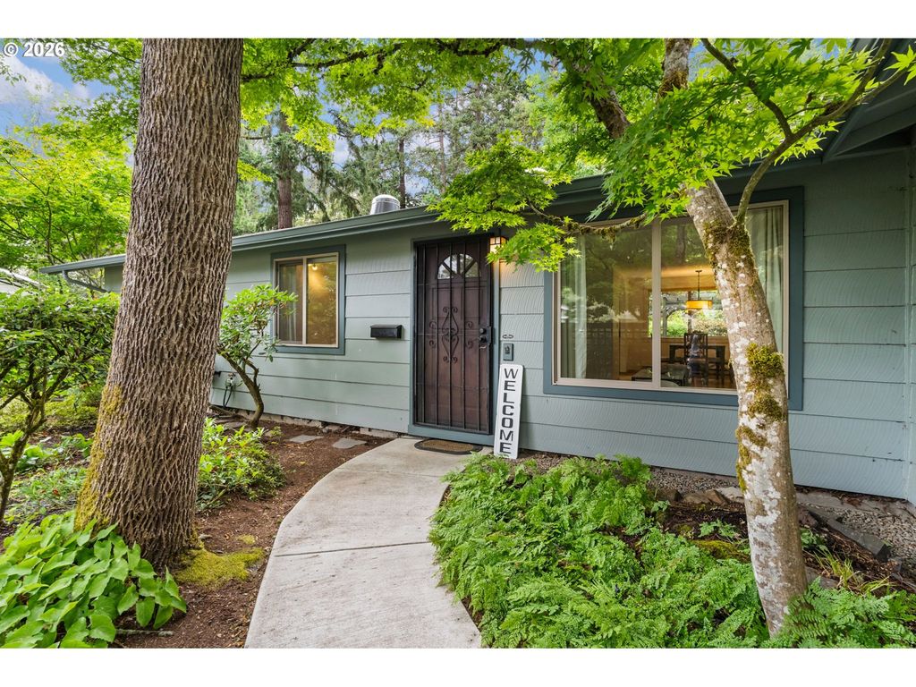 4861 Donald St, Eugene