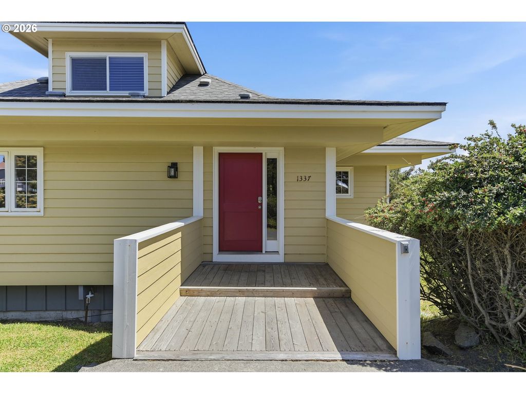 1337 Beach Loop Dr, Bandon