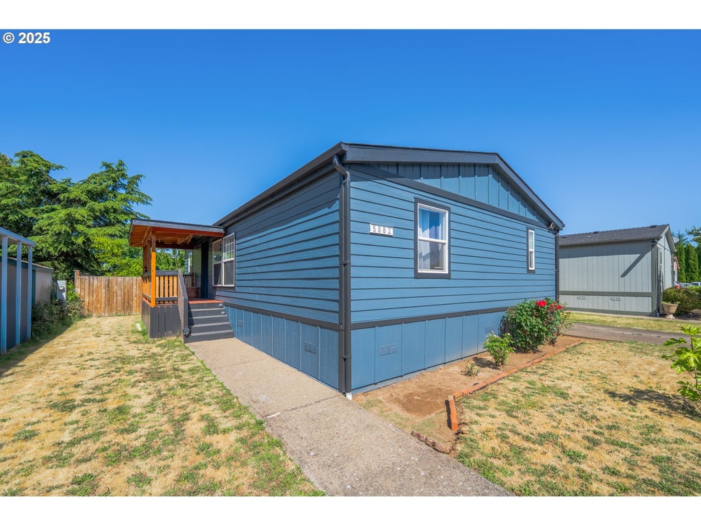 5082 N Briarwood Cir 9, Keizer