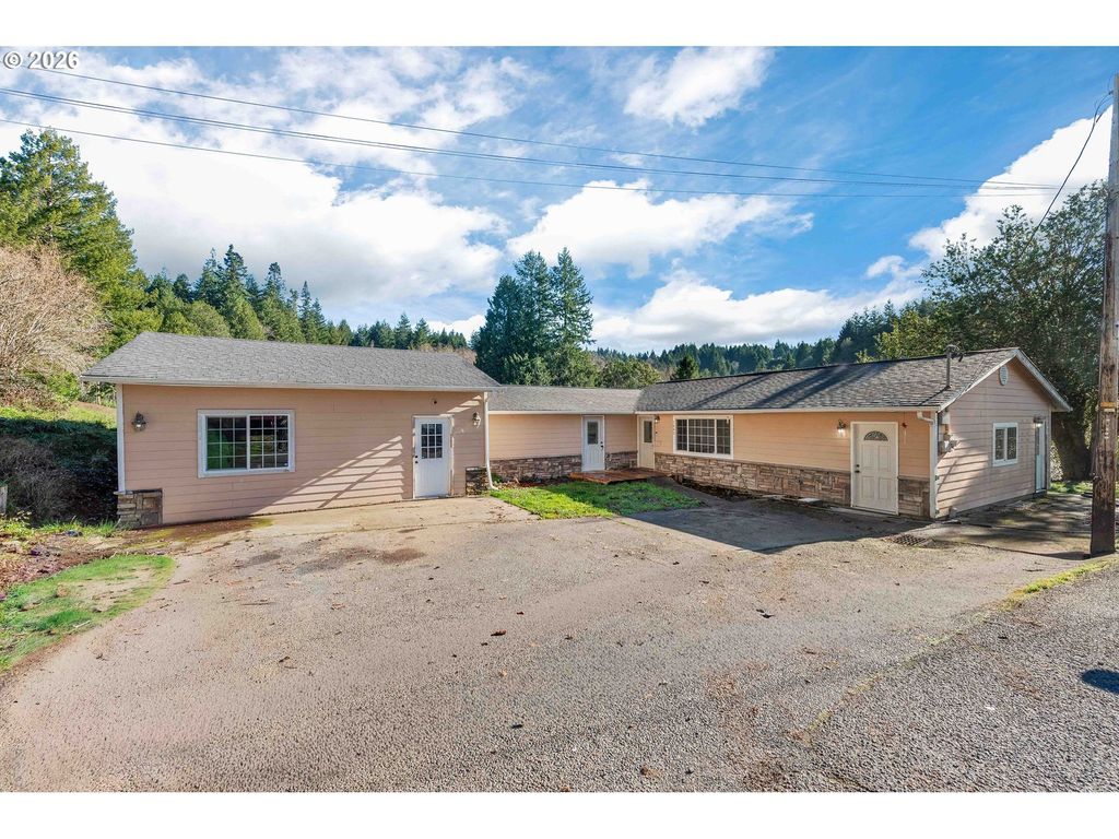 1643 Shelley Rd, Coquille