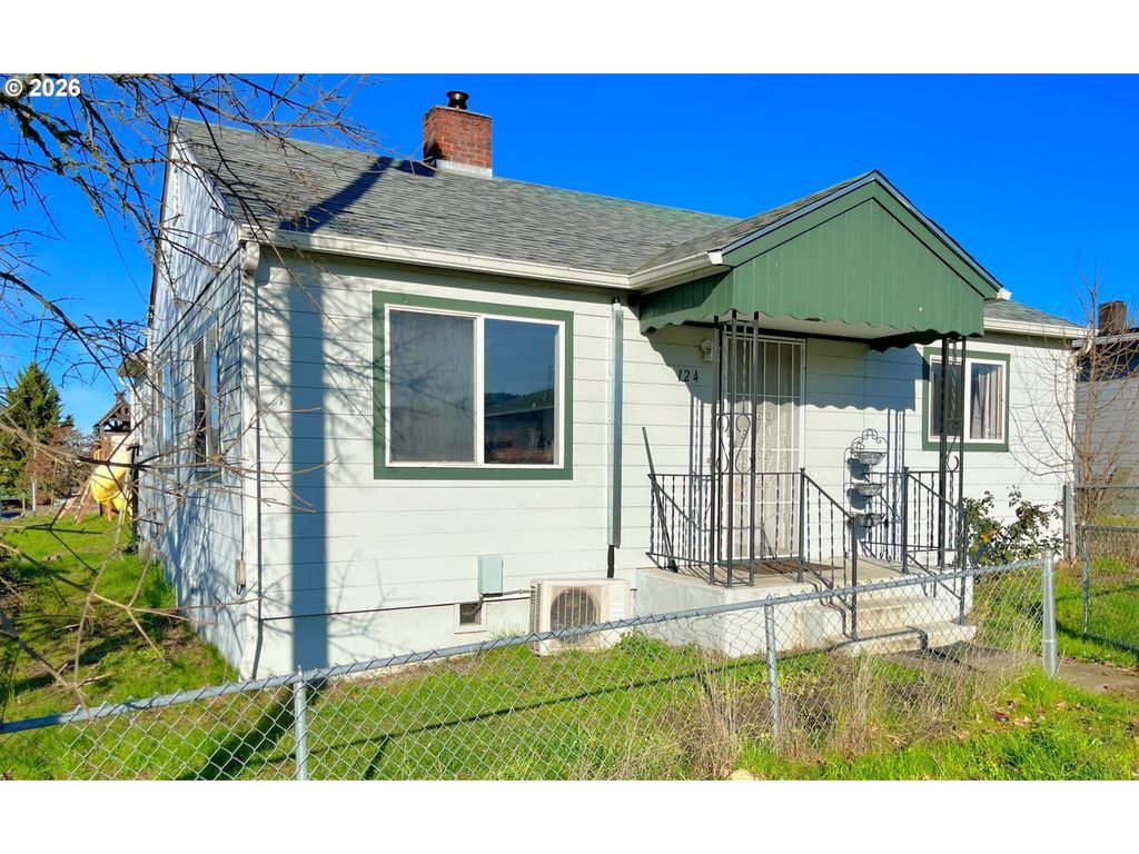 124 Ne West Ave, Roseburg