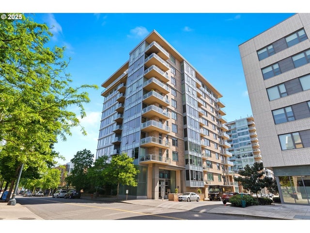 1930 S River Dr W504, Portland