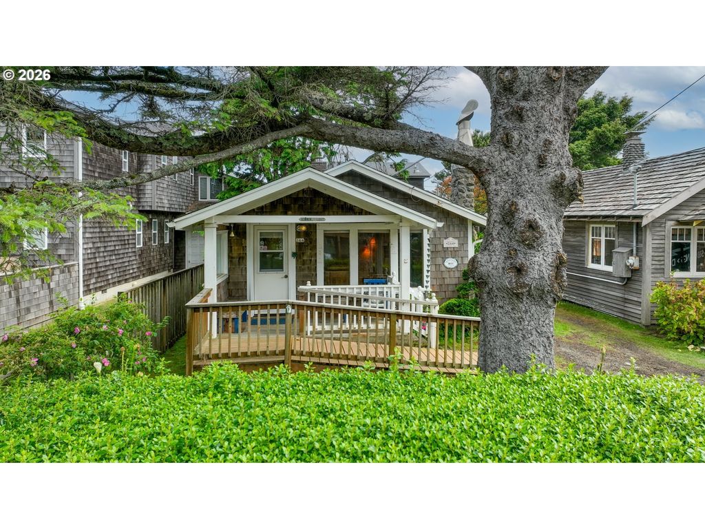 164 W Jackson St, Cannon Beach