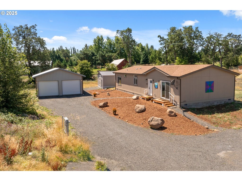 1682 Markham Rd, Hood River