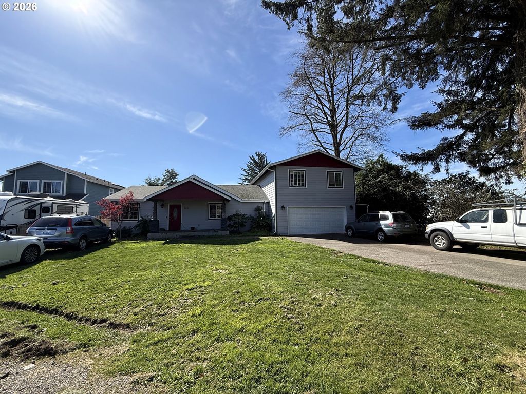515 Memory Ln, Brookings