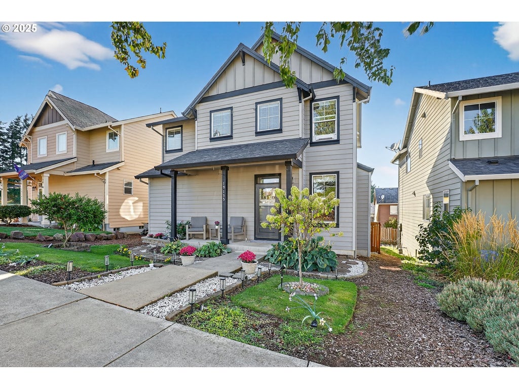 19135 Village Blvd, Sandy