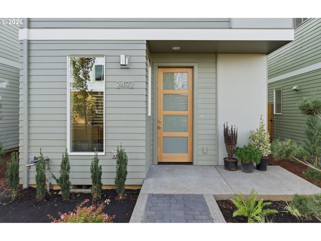 2492 Se 67th Ave, Portland