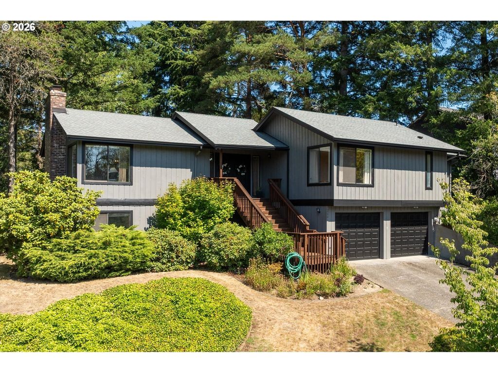 2461 Park Hill Dr, Longview