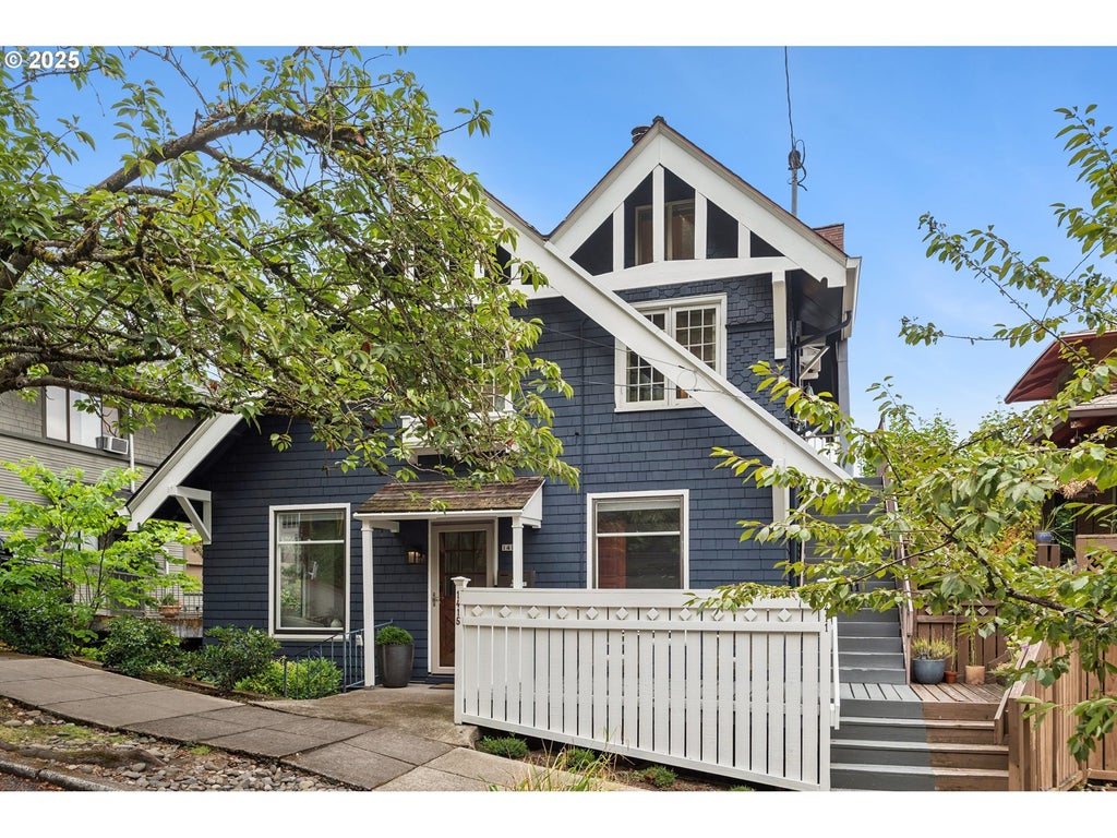 1411 Sw Hall St, Portland