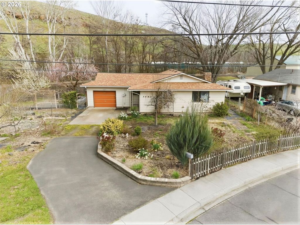 1427 Wilkenson St, Milton-Freewater