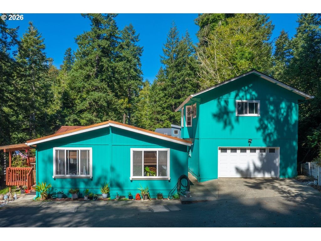 2220 N Lake Rd, Lakeside