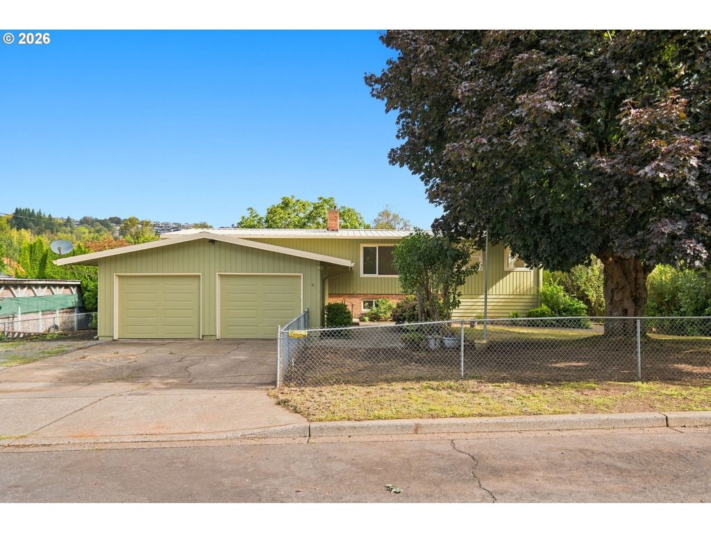 2925 E 1st Ave, Camas