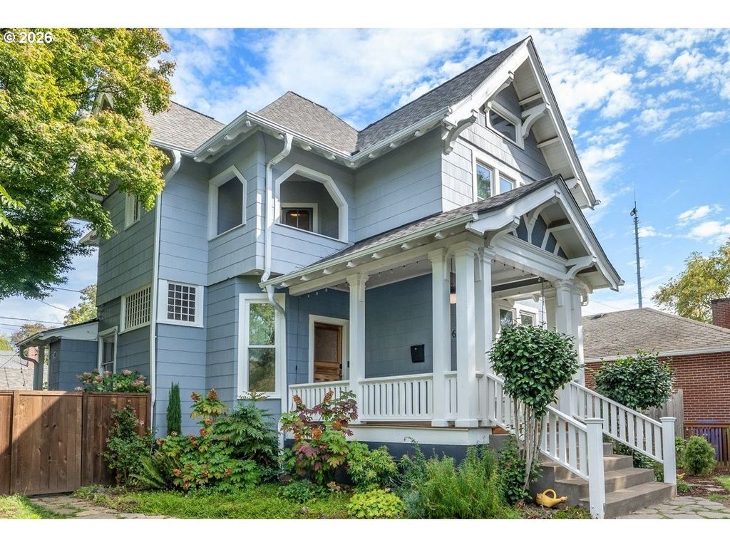 5608 Ne Cleveland Ave, Portland