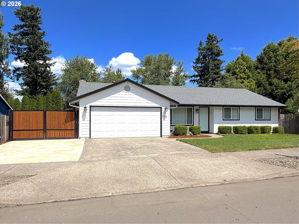 189 Crestwood St, Fairview