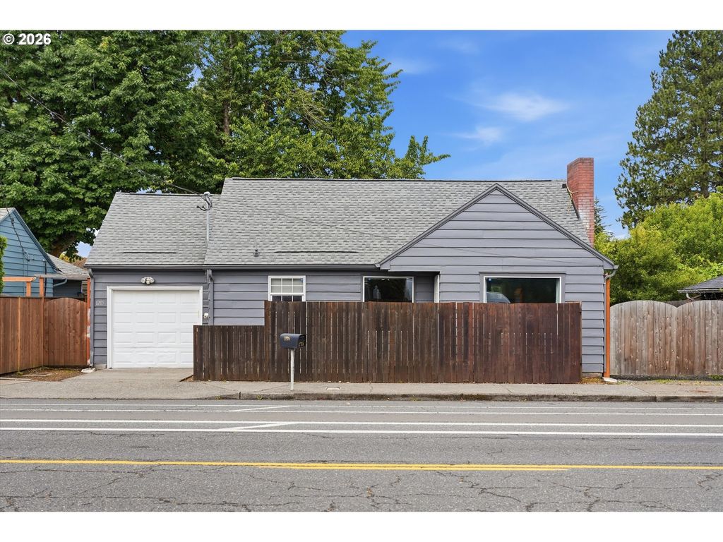 1205 Se 162nd Ave, Portland