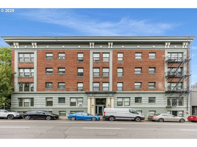 1631 Nw Everett St 106, Portland