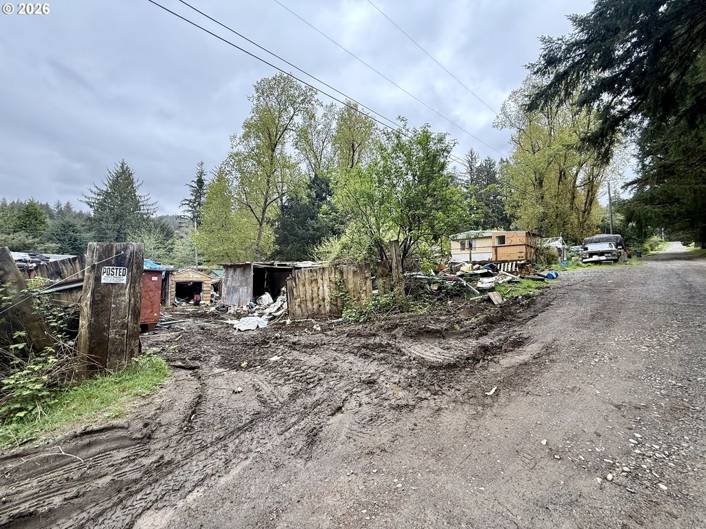 21 N Davis Ln, Otis