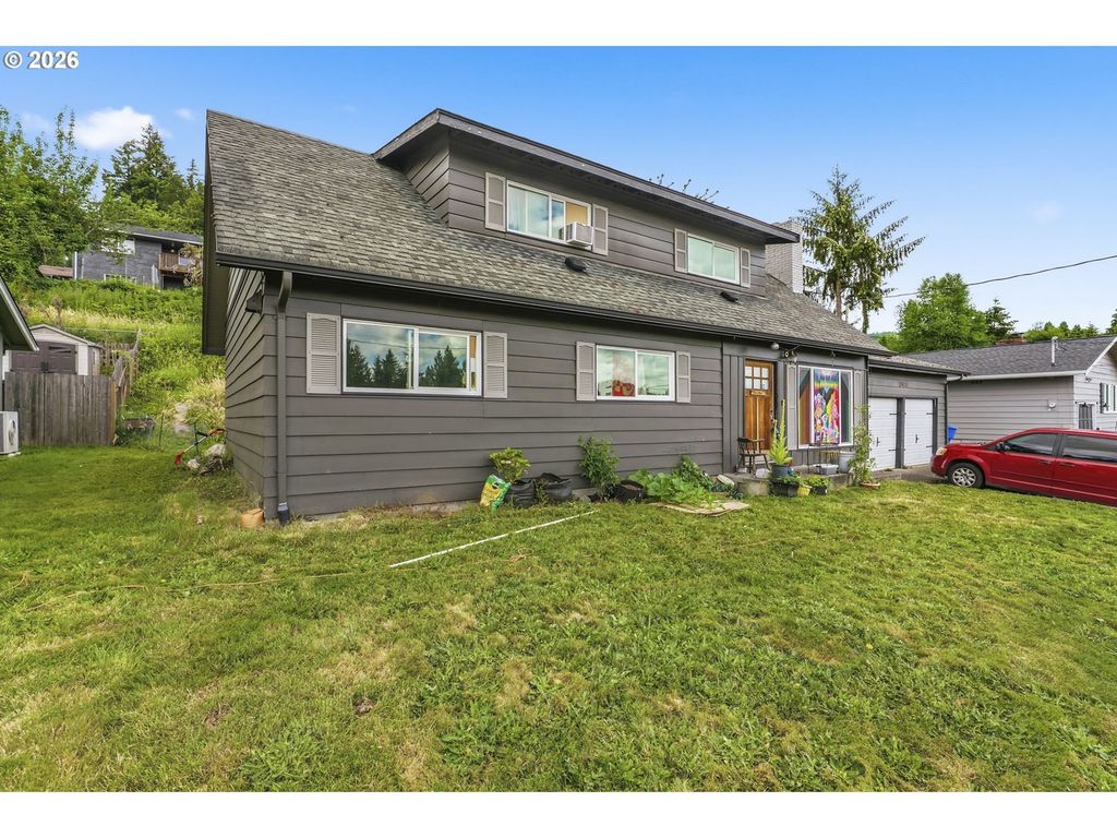2411 Burcham St, Kelso