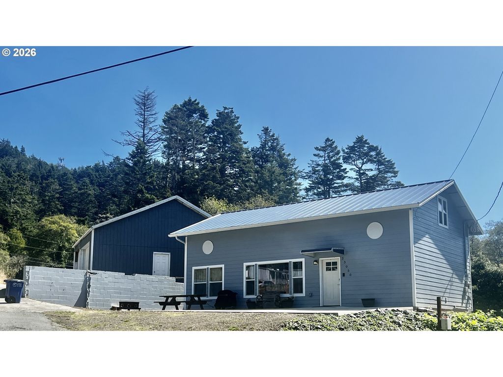 33050 Hillside Acres Rd, Gold Beach