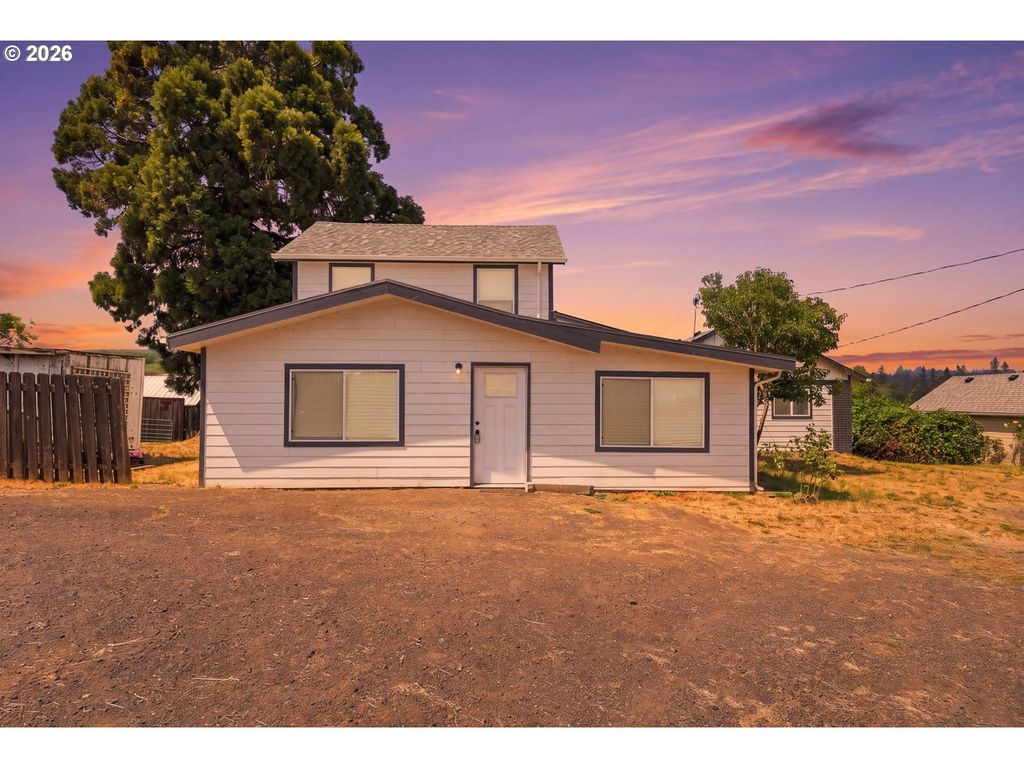 20505 N Highway 99w, Dundee