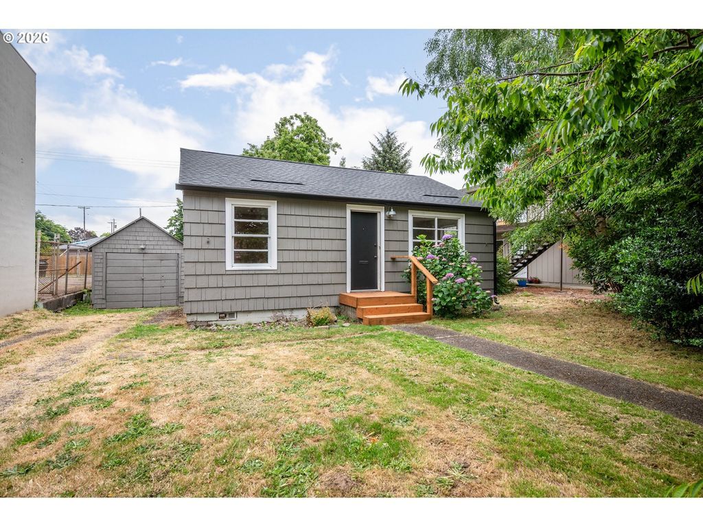1158 10th Ave, Longview