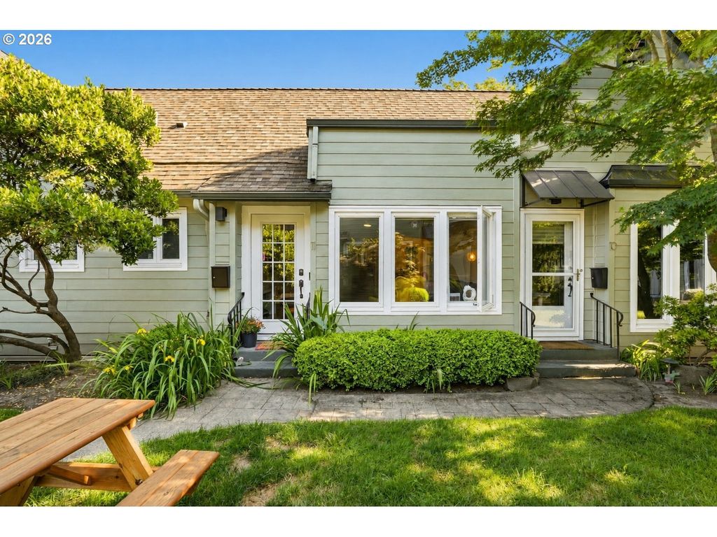 1411 Se 30th Ave 11, Portland