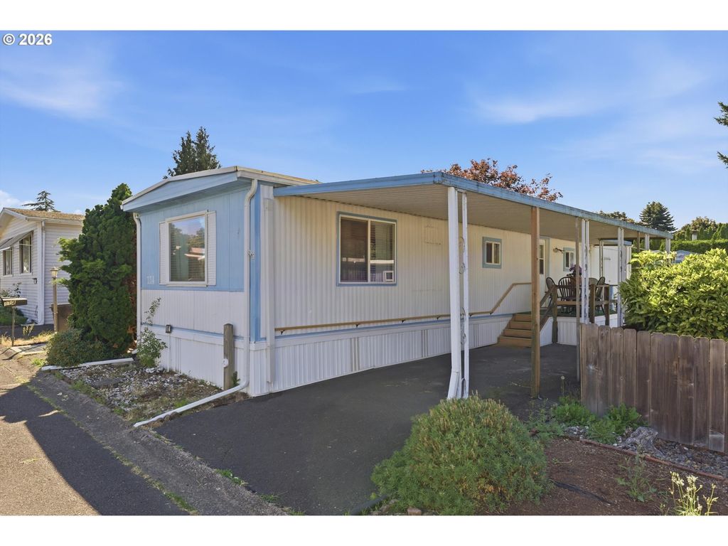 21100 Ne Sandy Blvd 114, Fairview