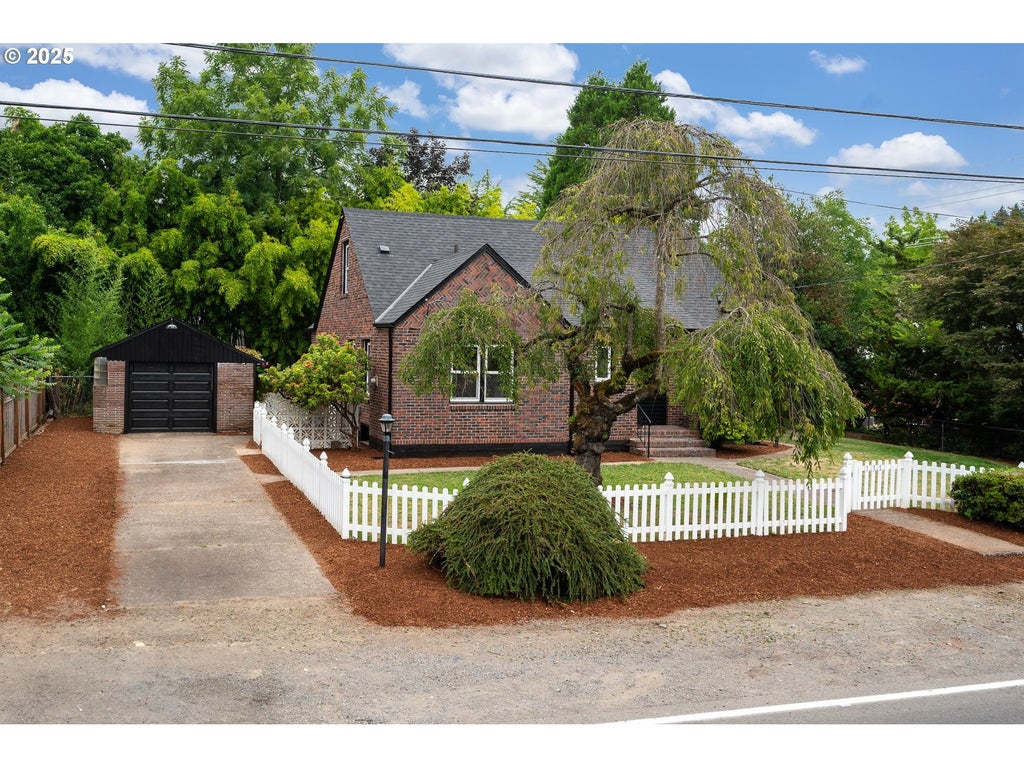 13519 Se Harold St, Portland