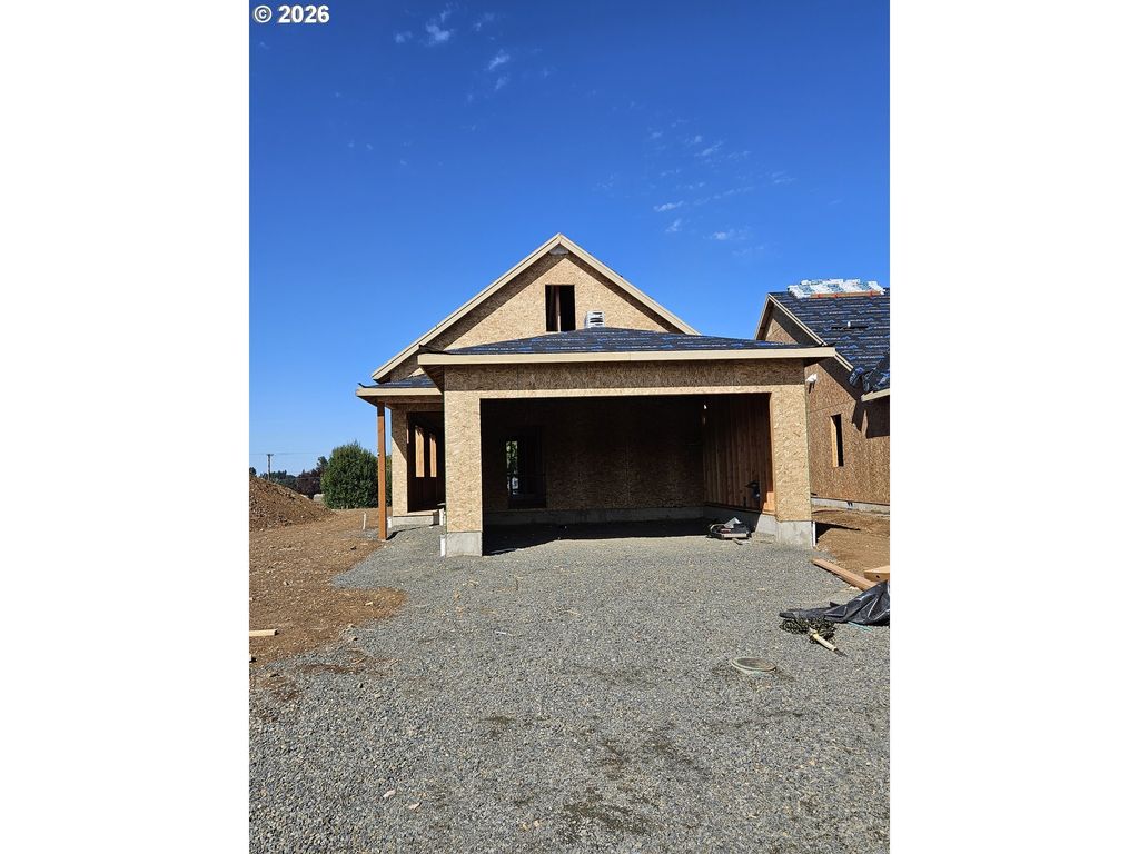 880 Chestnut Way, Silverton