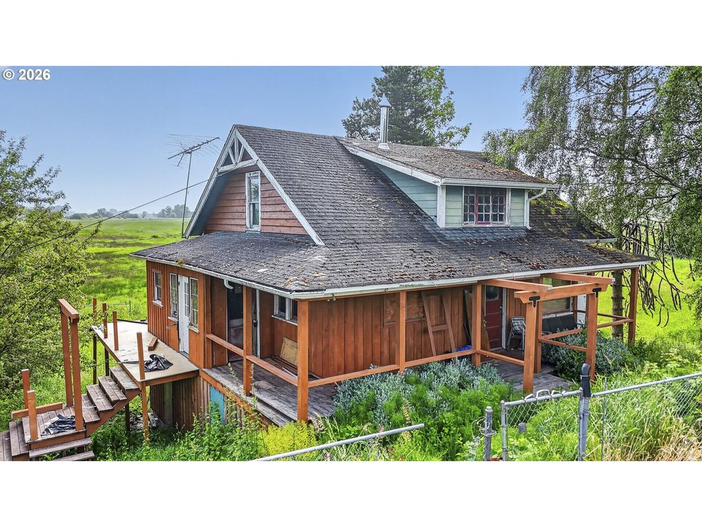 78242 Woodson Rd, Clatskanie