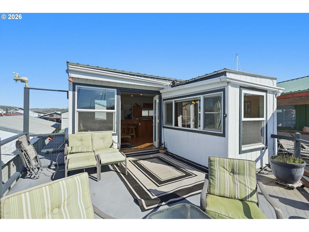 101 N Boat Basin Rd C-3, The Dalles