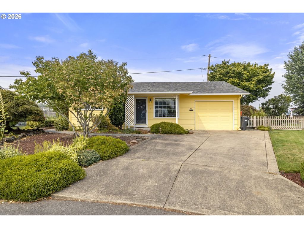 1501 Newport Way, Woodburn