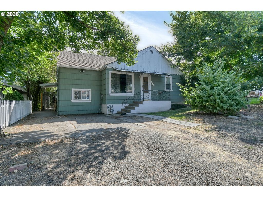 338 W High St, Athena