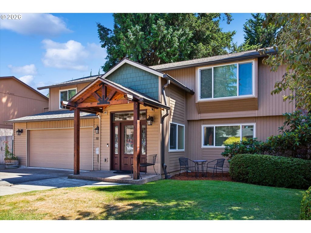 39340 Glover Ct, Sandy