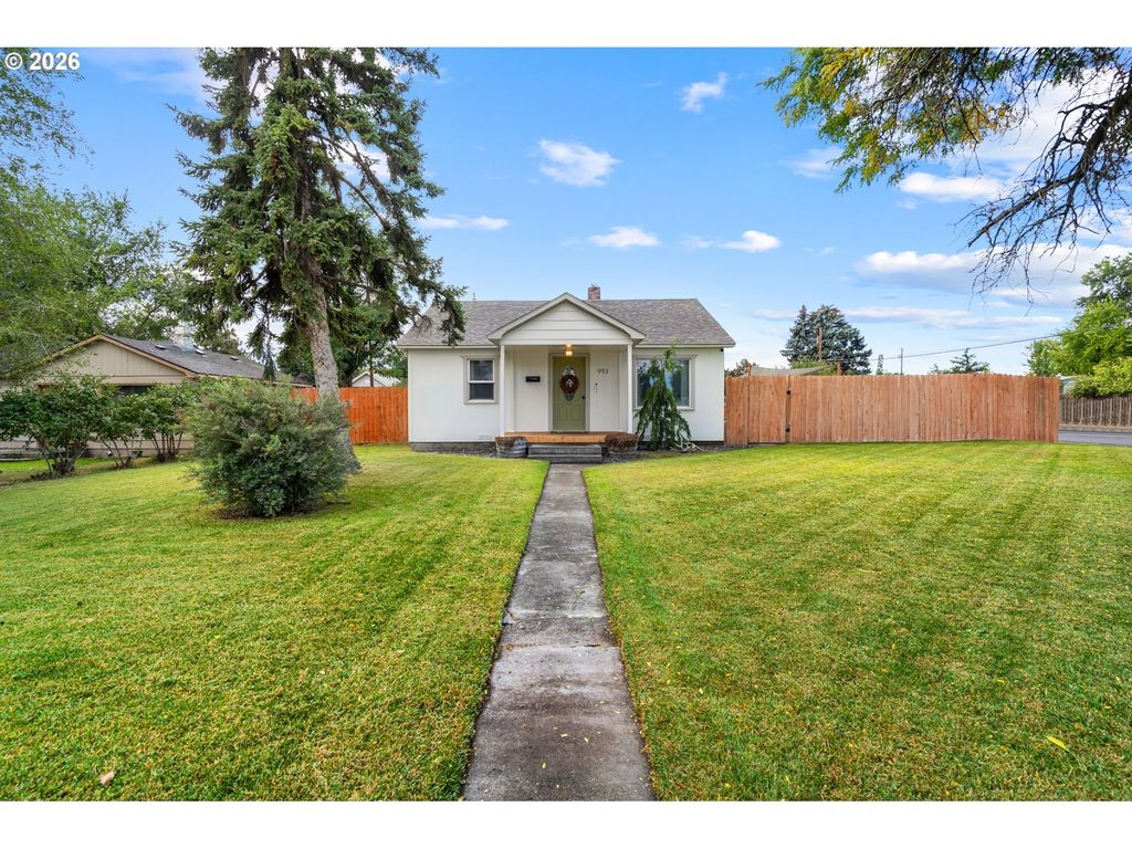 993 W Highland Ave, Hermiston