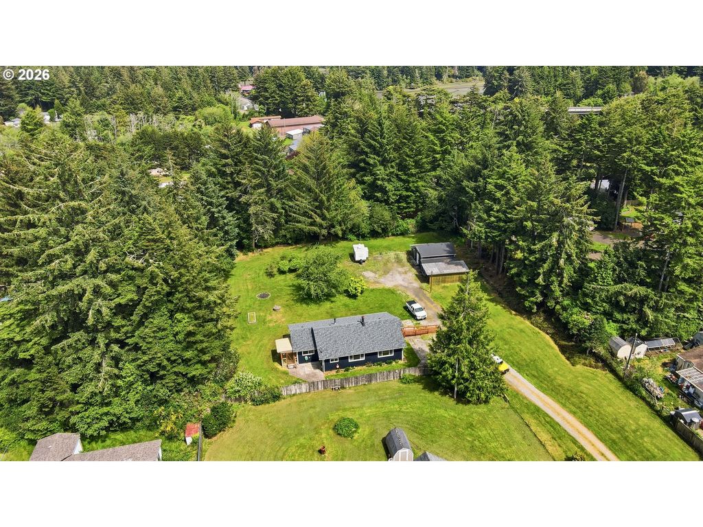 63299 Wildahl Rd, Coos Bay