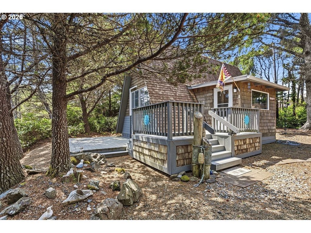 5980 El Mar Ave, Lincoln City