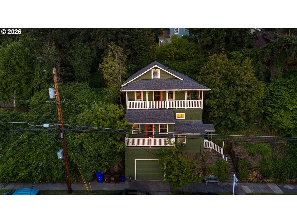 612 Jackson St, Oregon City