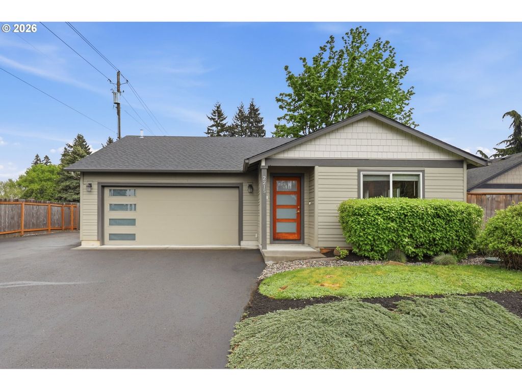 2215 Ne 88th St, Vancouver
