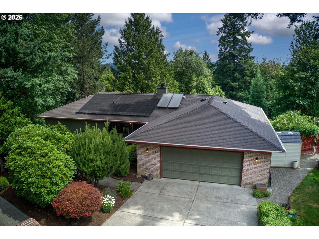 1511 Woodland Ter, Lake Oswego