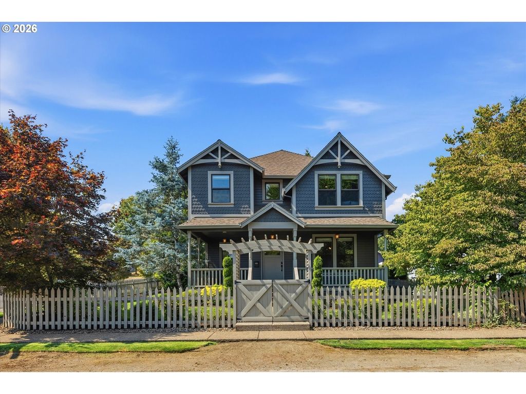 1716 4th Ave, West Linn