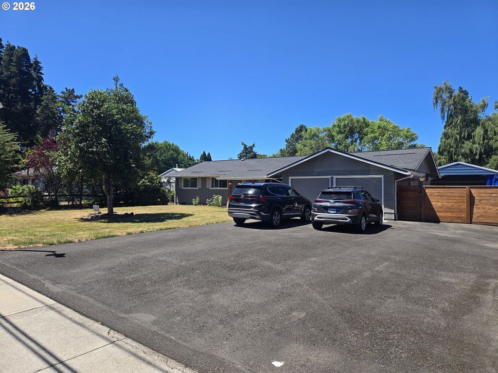 9905 Sw 90th Ave, Portland